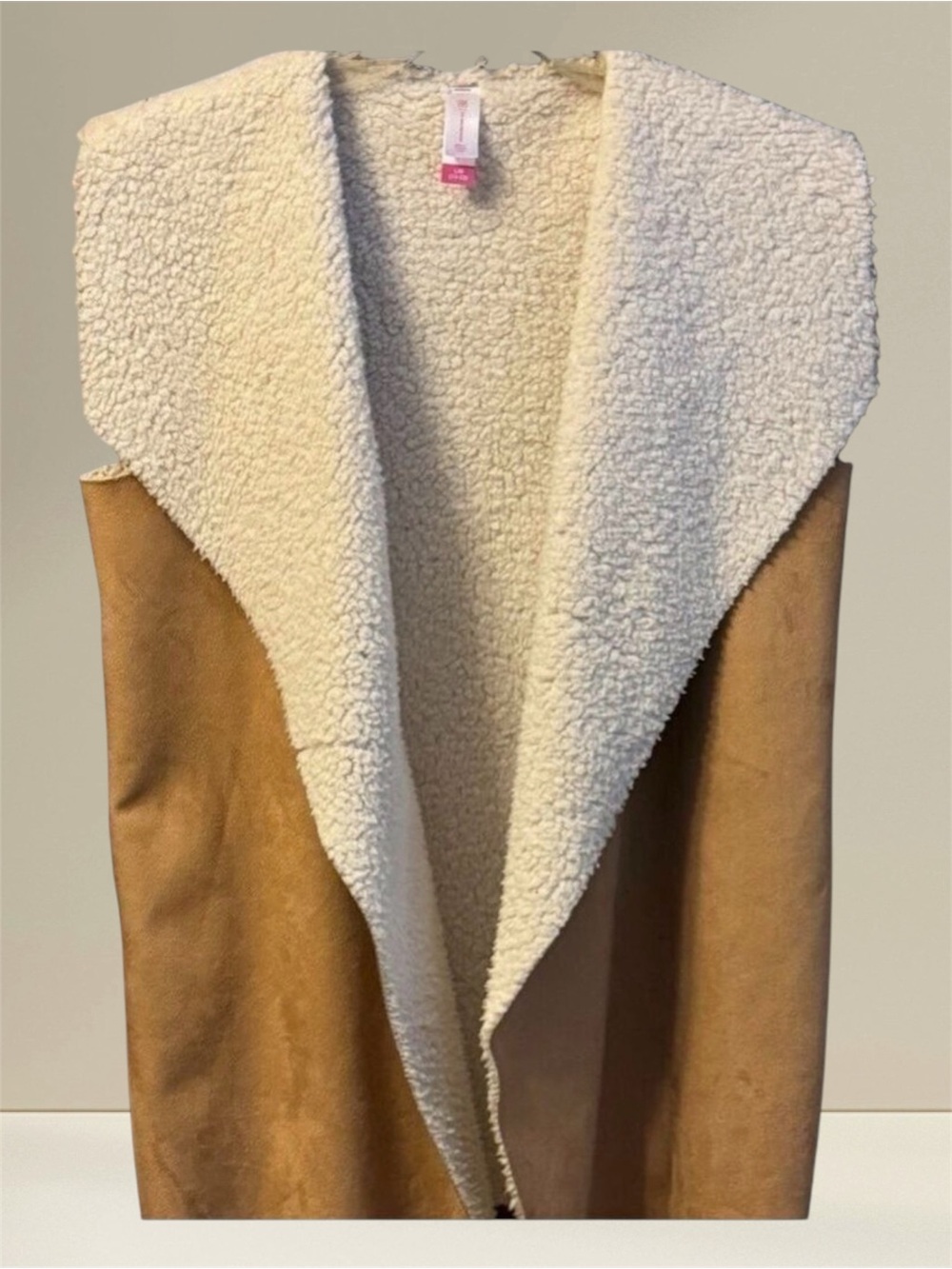 No Boundaries Women’sFaux Suede Sherpa Vest with BuckSkin Outer Size Large